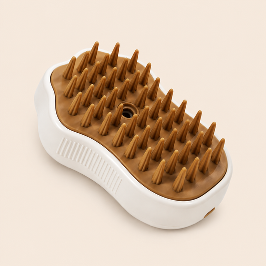 Brosse de Massage Patte Douce DoglyHome sur fond beige premium