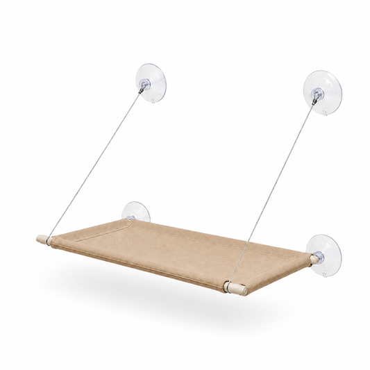 Hamac de fenêtre beige DoglyHome pour chat sur fond blanc