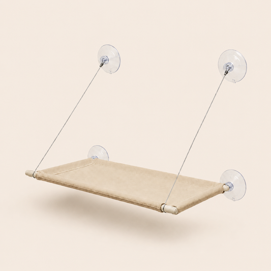 Hamac de Fenêtre DoglyHome sur fond beige premium